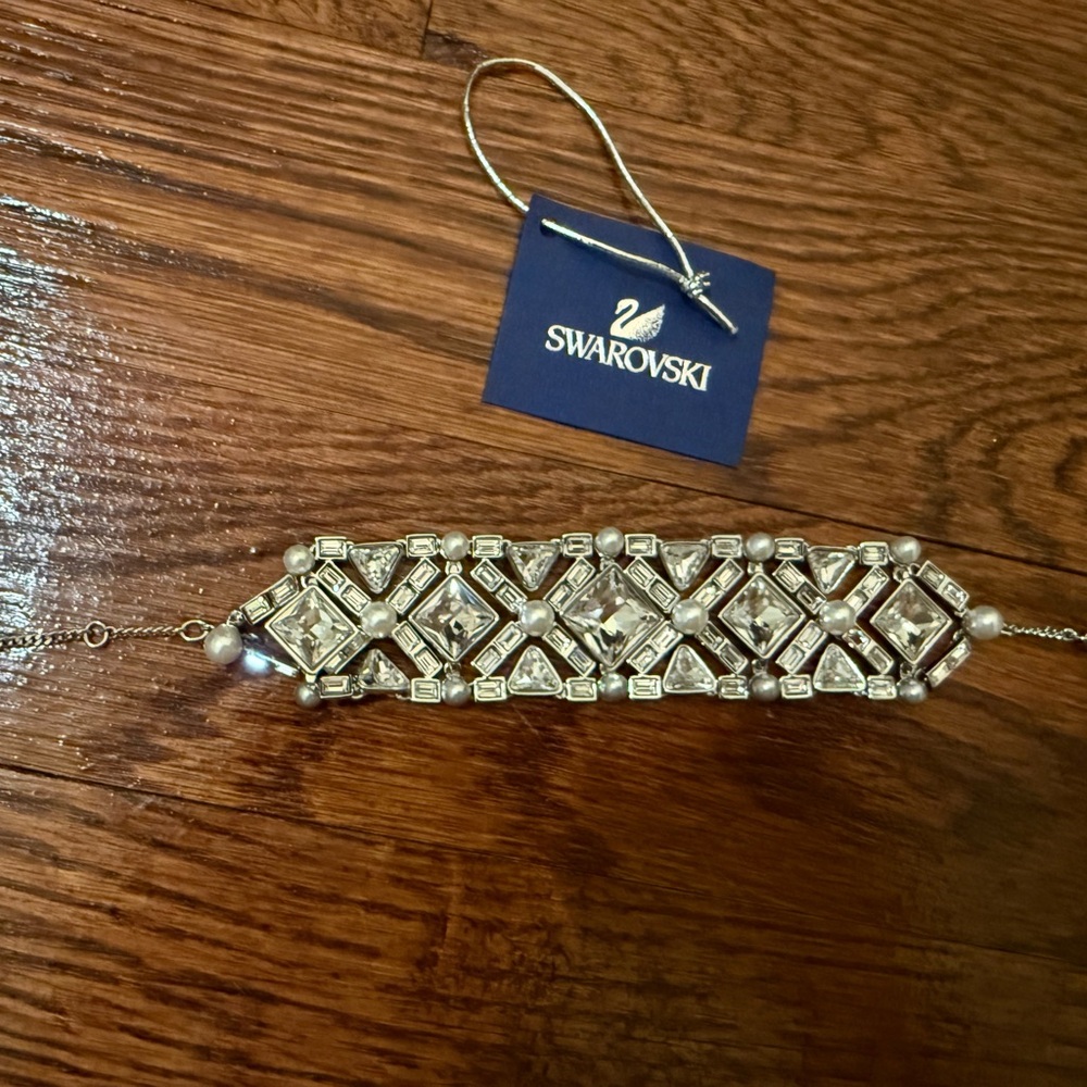 Swarovski Bracelet with Crystal Details